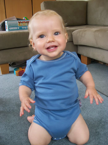 short sleeve bodysuit : gentle organic cotton babywear